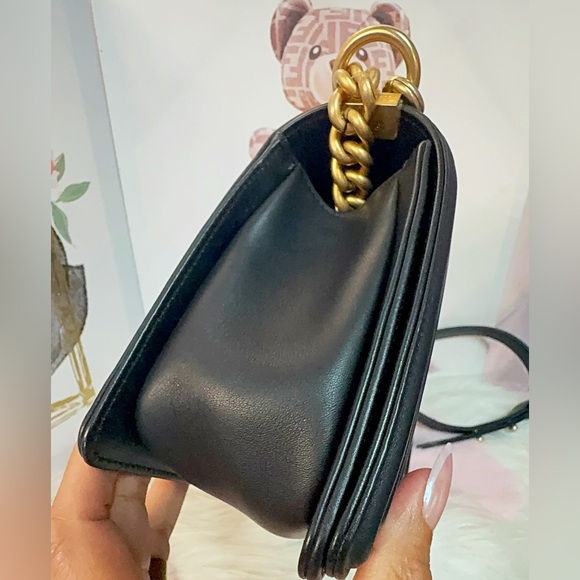 Chanel Boy leather crossbody bag
Great condition, Black, Leather - Picture 7 of 12